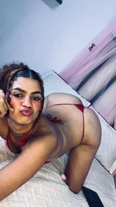 Saray-sexy1: You’re making me so wet just by being here ( 4 фото)