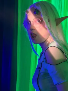 Dark_Lucious kullanıcısının The Neon Demon albümü -  5 fotoğraf