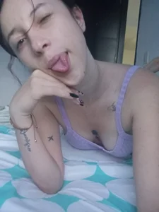 My weakness is in trusting and letting myself go. de danny_s22  Imagens