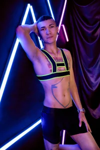 Logan_and_Reachel Public صورة واحدة|Logan_and_Reachel Public صورتان|Logan_and_Reachel Public  6 صور|Logan_and_Reachel Public  6 صورة