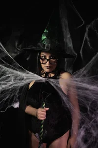 Brenda_WilliamsのTruco,trato…o un pecado?! 🎃😈#Halloweenの 3枚の写真