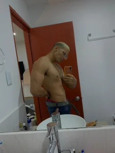 photos de Adambrocs1  2 photos