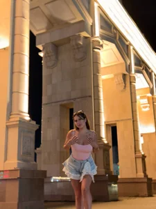 ChloeRicc 🌃 Immagine  3