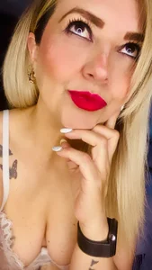 MILF in Luxury 👠 Glam & Desire 💋 de Azaahara_  3 Imagens