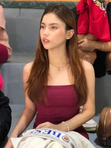 Public de VennieMatras  3 Imagens