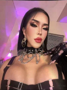 Premium_Womanhood LOOK INTO MY EYES Pic 2