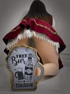 🍺 OktoberFest 🍺 od miaharvey_69  3 snímek
