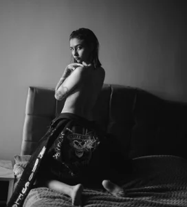 Ciielo_777 🤍sexy black and white 🖤 Immagine  8