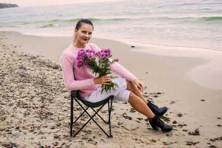 LeonaLane ☀️☀️☀️ รูป  2