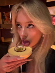 PollyDolly my naughty tongue Pic 2