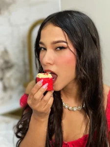 marce_algara valentine's day 2025 💌 Pic 3