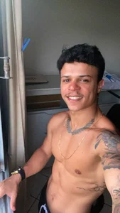 Public de Gust027  4 Imagens