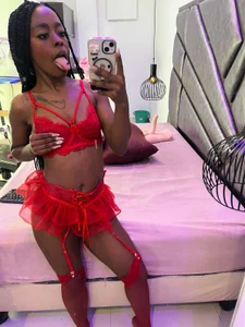Welcome to my world! Tap to see 💖 de Anaa_Foxx_  4 photos