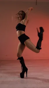 Casey_Sweeet red mood❤️❤️❤️ Pic 3