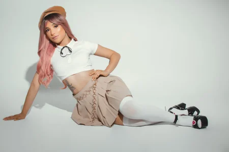 LucyAllenX BONJOUR зображення