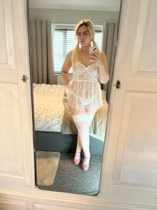 Ellie_Mai Plaything Pic 4