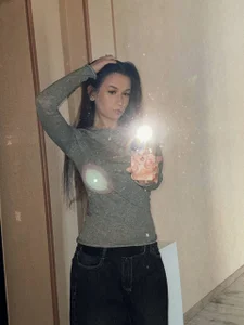 emilylovetokens Public  6টি ছবি