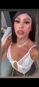 keytinthomson_ Public Pic 2