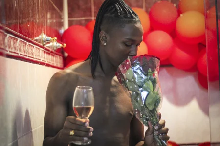 Valentine de DominicSccott  5 Imagens