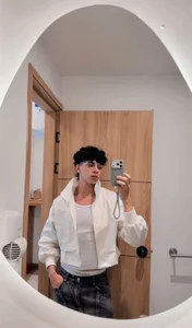 TaylerWhitelll Public Pic 4