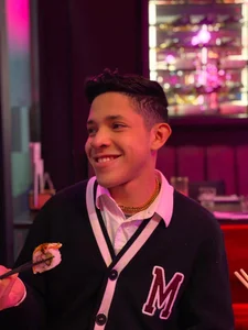 Jadengch This is me. Pic 7