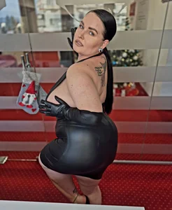 GeorgiaLerox ♥️🖤In love with leather 🖤♥️ صورة واحدة|GeorgiaLerox ♥️🖤In love with leather 🖤♥️ صورتان|GeorgiaLerox ♥️🖤In love with leather 🖤♥️  2 صور|GeorgiaLerox ♥️🖤In love with leather 🖤♥️  2 صورة