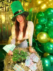 Heidy_Wells happy st patrick's day Pic 4