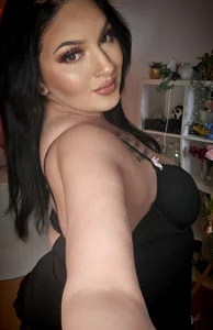 Jinyxx3 Back to Black 🖤 Pic 4