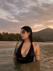 Ciielo_777 HOT VACATION 🌴🍹 Pic