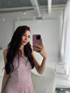 _Queen_lady_ Public Pic 3