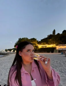 KatyRaina Public slika 2