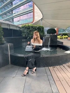 Nora_Vennucci Wherever you go, go with all your heart 🖤 Immagine  5