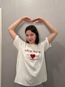 LaraeLubeck Public зображення