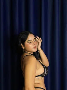 aurora__johansson ITS ME🖤 Foto 4