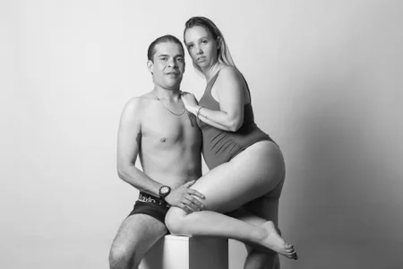 Mia_and_Erick Black and white Billede