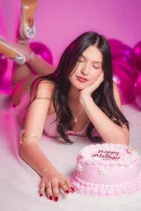 AgathaSanderhs1_Public Bild 4