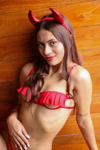 NicolMiller4 Devil 😈🍒 Immagine  3