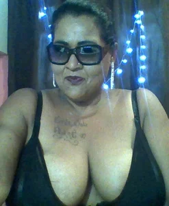 CutieNatz Dominant Miss Natz . fénykép