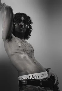 My body :) de drakee20  6 Imagens