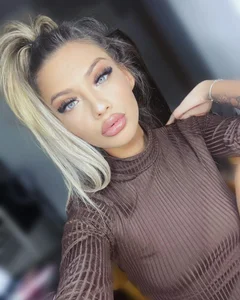 Zdjęcia MikaellaKins <31: 