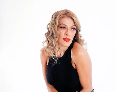 Carla-Bonny18 Public Immagine  6