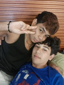 peakk_twiinns casual photoss Pic 3