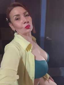 antonela-tompson hello dear Poză