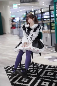 Moon_Lollie_ Cosplay your sweet maid Pic