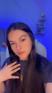 Ariah_Walker_ Public Pic 5