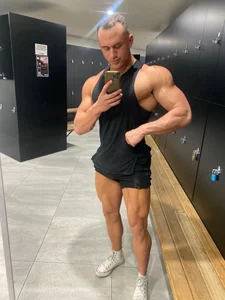 _DownUnderFit_ About me Pic 5