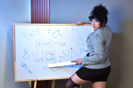 moraazul_sweetのLet's go back to class 💕の 2枚の写真