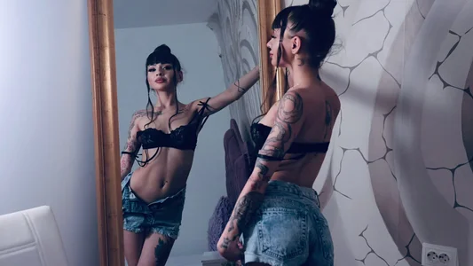 Daisy_Blush Feeling hot and naughty 😏 Billede 3