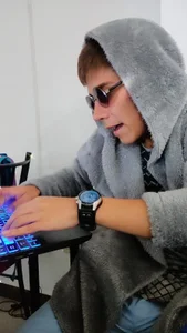 Hotgirlanal: Too ( 2 фото)