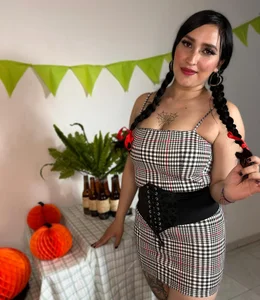 Chloe1126_ Oktoberfest Party Bilde 7